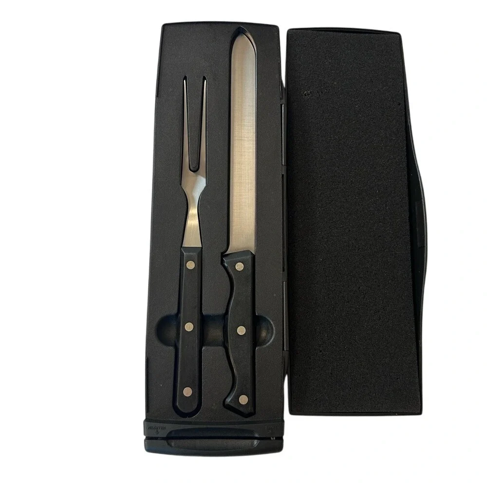 Pampered Chef Knife and Fork Carving‎ Set with Sharpener Equipped Case